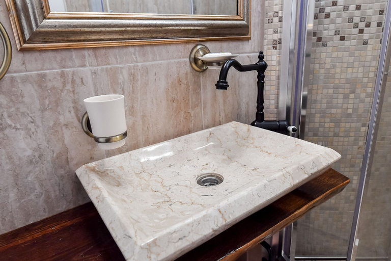 Bathroom 4, Casa Baritiu, Brasov