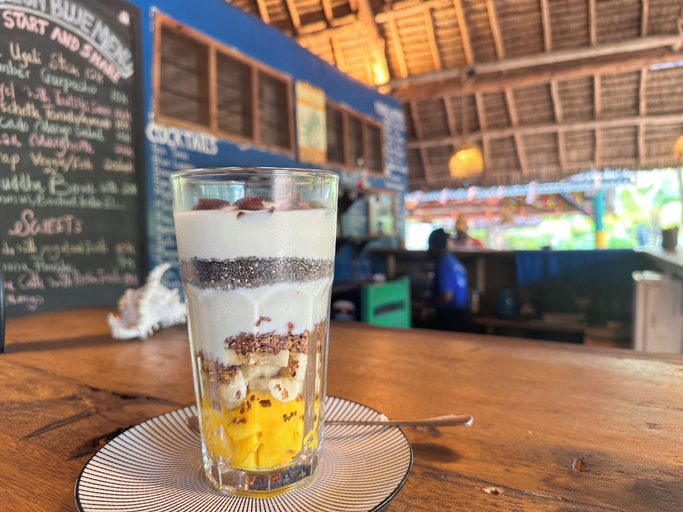 Food & Drinks 5, Kameleon Blue, Kusini