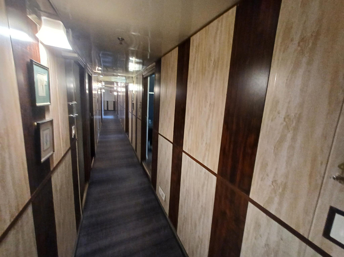 Public Area, Hotel Golden Oak, Jaipur