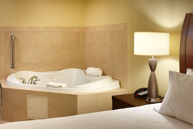 Bathroom 4, Hilton Garden Inn Clarksville, Montgomery
