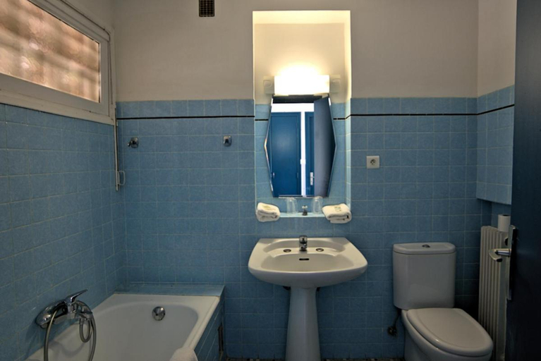 Bathroom 3, Hotel la Parata, Corse-du-Sud