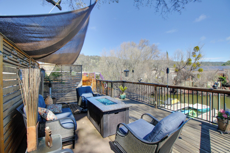 Others 1, Clearlake Oaks Home w/ Game Room, Dock & Deck, Lake