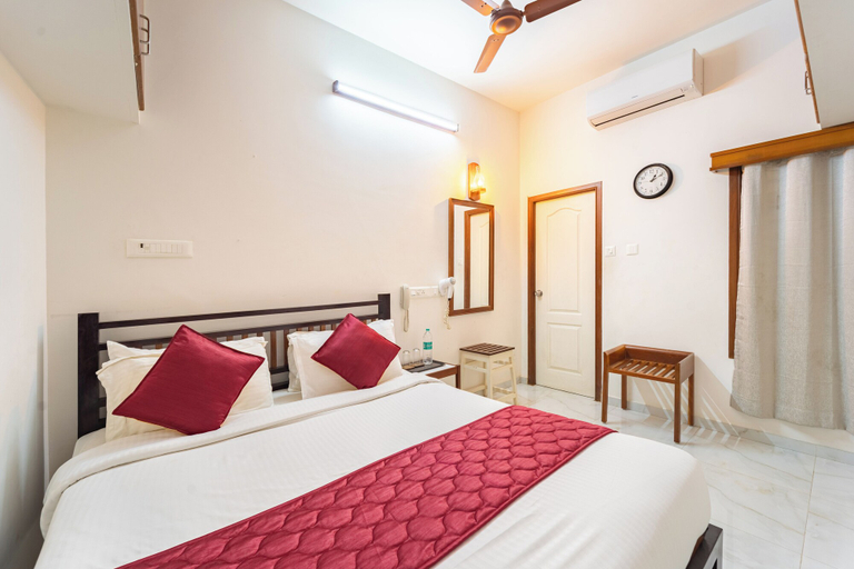 Bedroom 3, Roscotel Shara Inn Pondicherry, Viluppuram