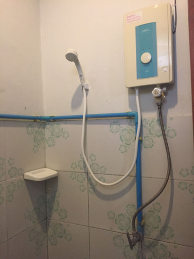 Bathroom 5, Boondee House, Muang Mae Hong Son