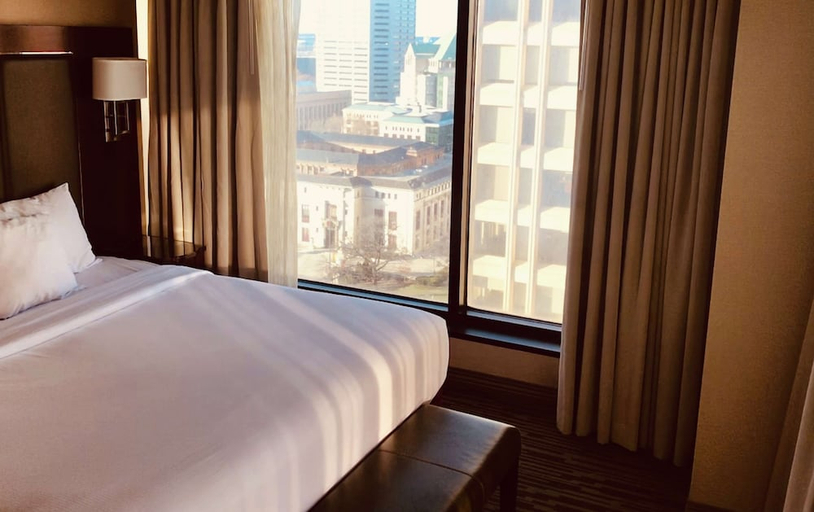 Bedroom 2, The Capital Suites Hotel, Franklin