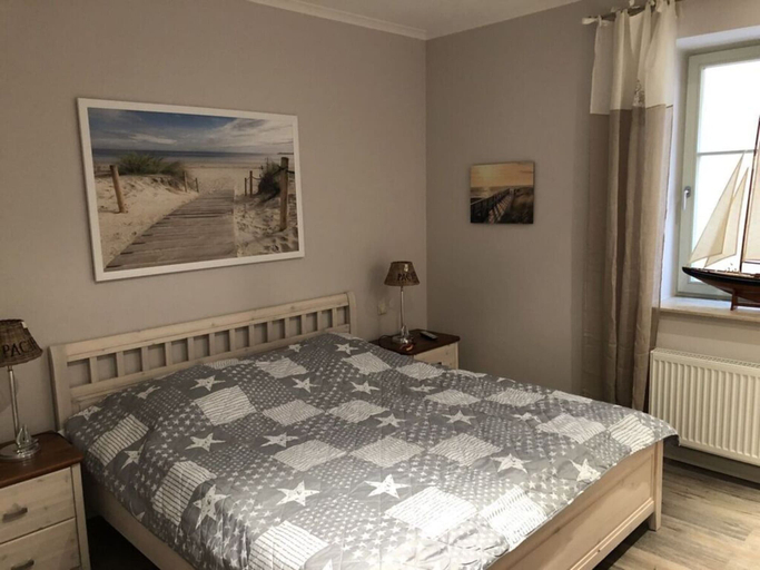 Bedroom 3, Apartment 28, Seestern Residence, Rostock
