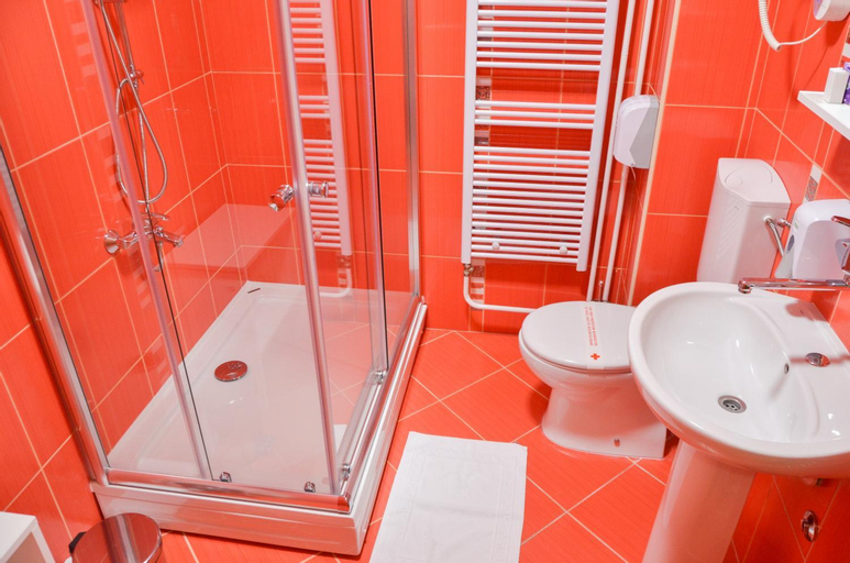 Bathroom 17