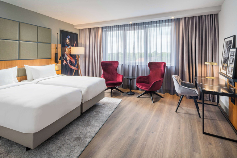 Bedroom 2, Radisson Blu Hotel, Hamburg Airport, Hamburg