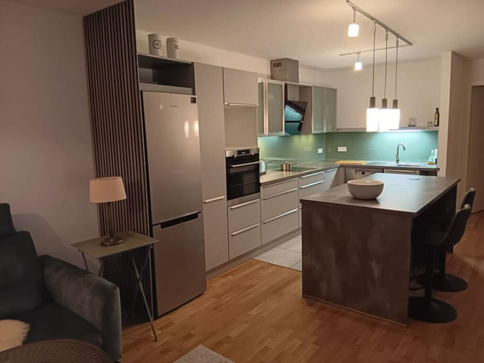 Private kitchen, City Center Modern Retreat, Rostock