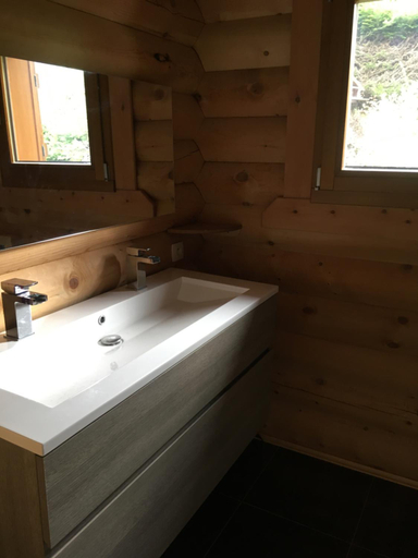 Bathroom 2, Le Syote, Vosges