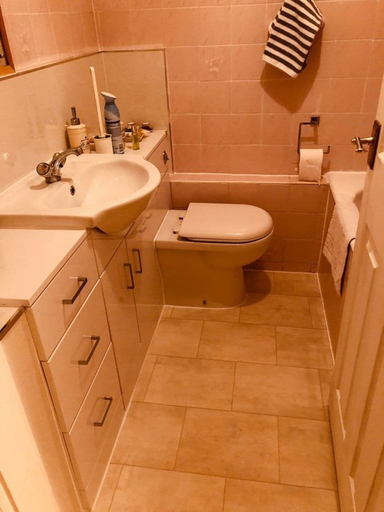 Bathroom 3, Captivating 2-bed Apartment in Aberdeen, Aberdeen