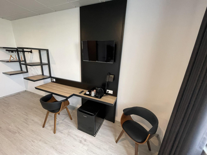 Others 5, Yebs Hotel, Günzburg