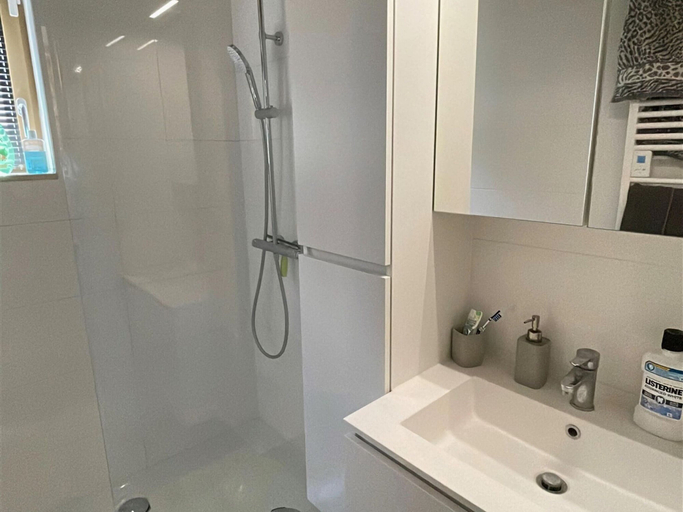 Bathroom 3, Holiday Home in Koksijde With Garden and BBQ, West-Vlaanderen