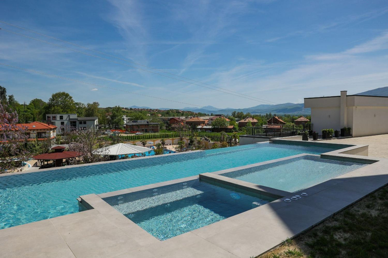 Others 5, GRAFFIT Luxury houses, Garmen