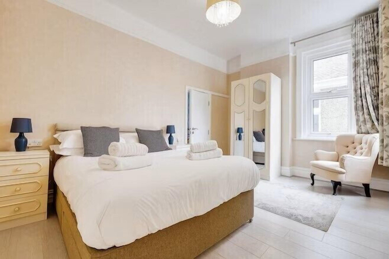 Bedroom 5
