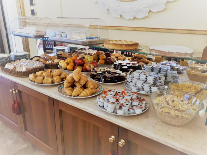 Food & Drinks 5, Albergo Trento, Verona