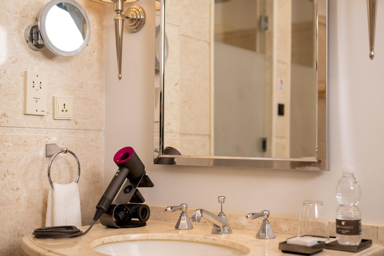 Bathroom 4