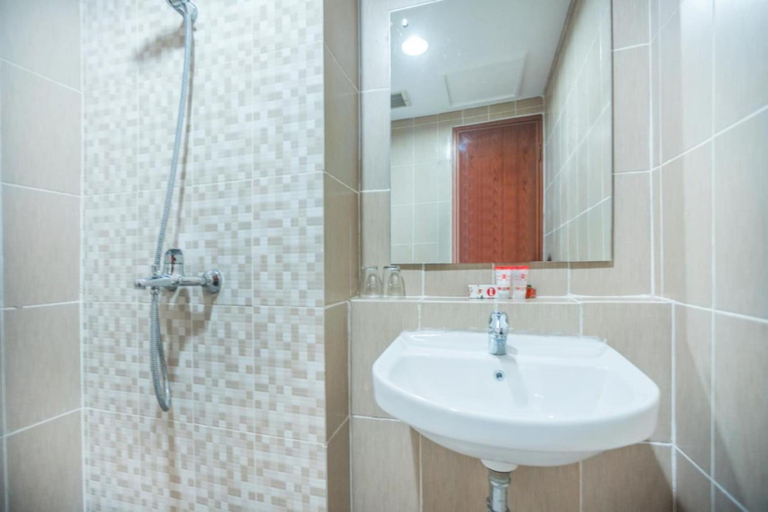 Bathroom 5, The Enviro Nusantara By Reccoma, Cikarang