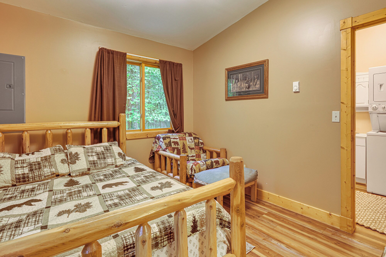 Bedroom 2, Secluded Farwell Cabin w/ Fire Pit & Gas Grill!, Clare