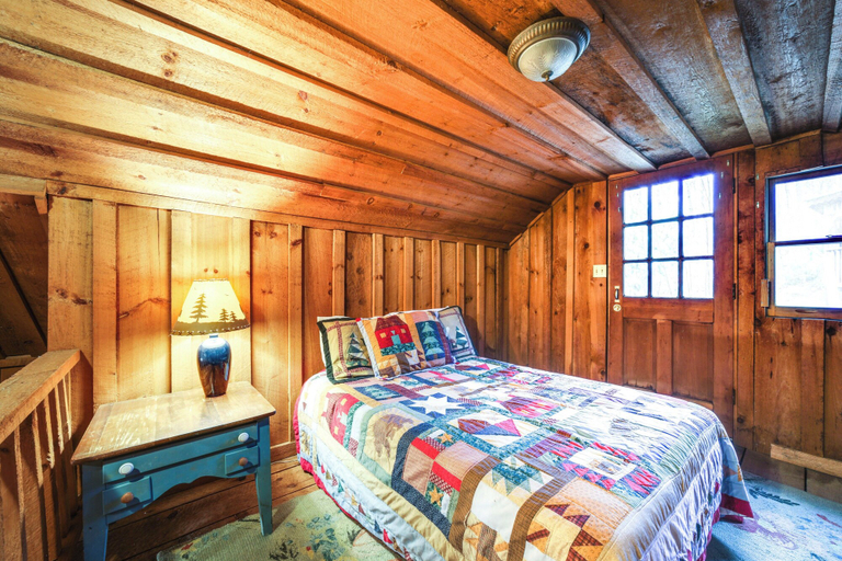 Bedroom 3, Rustic Maggie Valley Cabin w/ Mountain Views!, Haywood