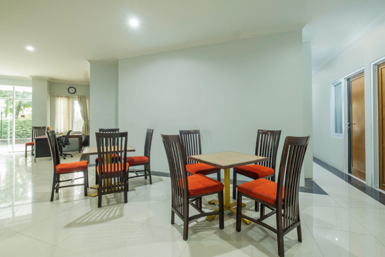 Public Area 1, Hotel O Al Jazeerah Residence Syariah, Bandung