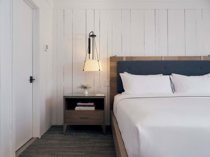 Bedroom 24