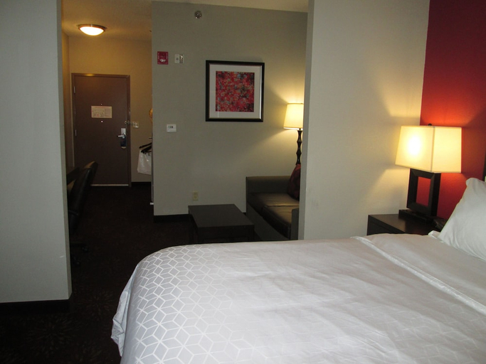 Bedroom 4, Holiday Inn Express CLOVERDALE (GREENCASTLE) by IHG, Putnam