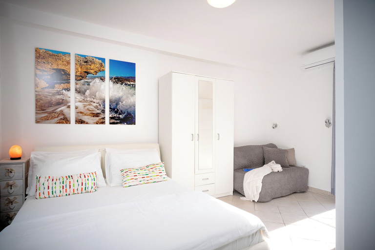 Bedroom 3, Beachfront Villa near Zlatni rat, Bol