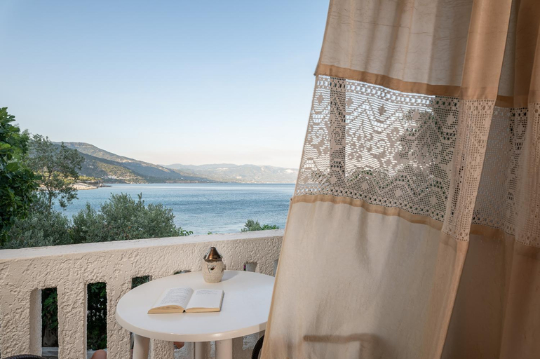 Others 5, Studios Limnionas, North Aegean