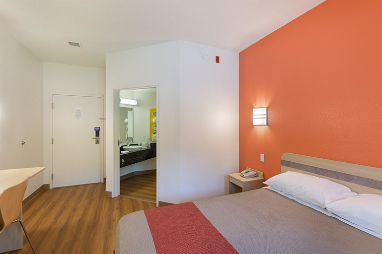 Bedroom 2, Motel6 Columbia, SC - Fort Jackson Area, Richland