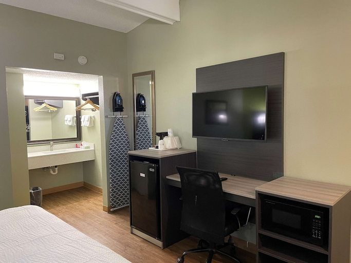 Bedroom 3, Surestay By Best Western Columbus Downtown, Muscogee