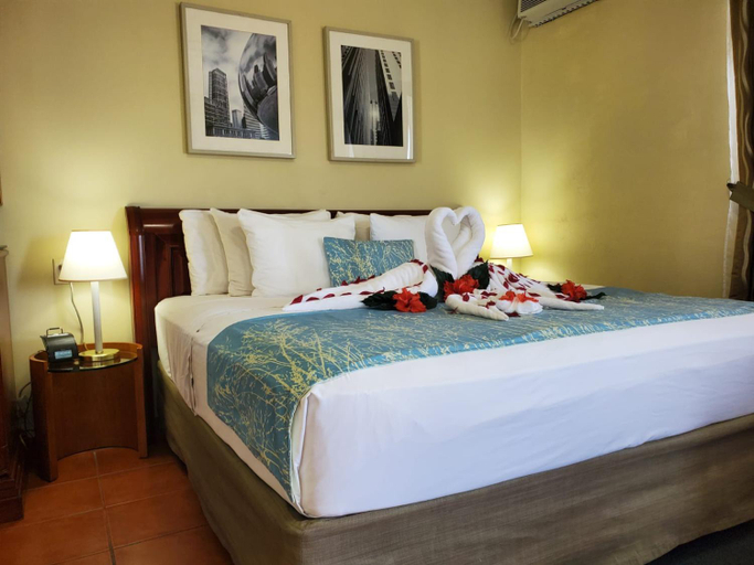 Others 4, Rolson Hotel