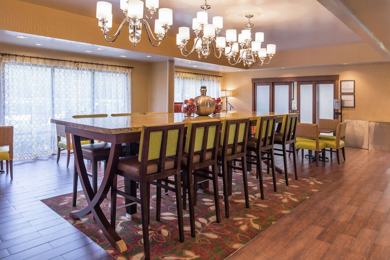 Food & Drinks 5, Hampton Inn Columbia Northeast - Fort Jackson, Richland