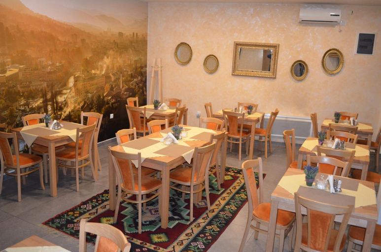 Food & Drinks 4, B&B Berr, Sarajevo