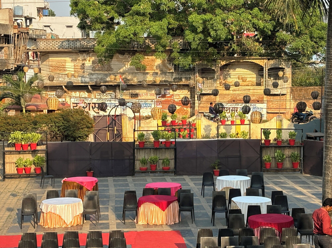 Food & Drinks 5, Hotel Akanksha, Bastar