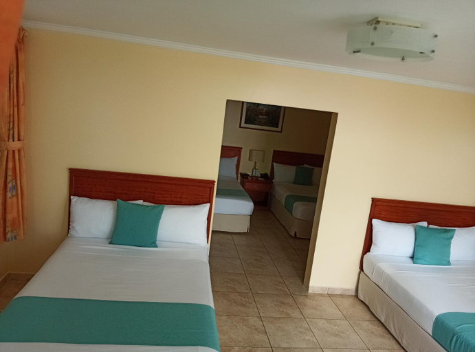 Bedroom 3, Hotel El Marques, Atacames