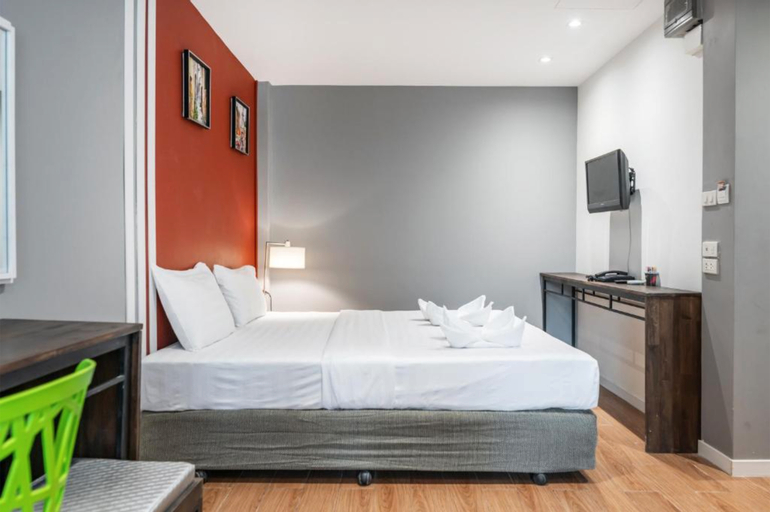 Bedroom 12