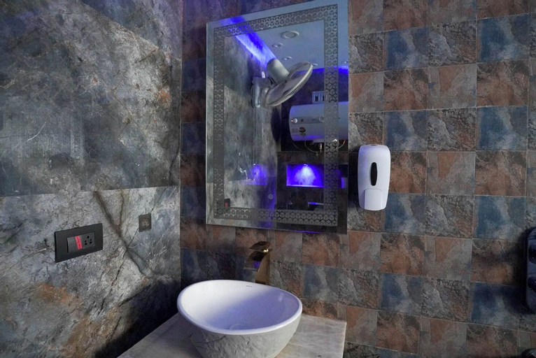 Bathroom 3
