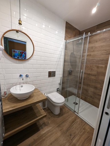 Bathroom 7