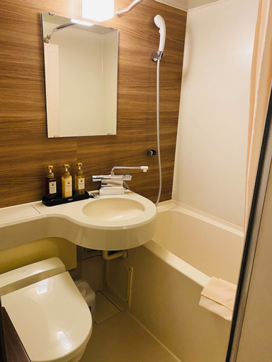 Bathroom 9