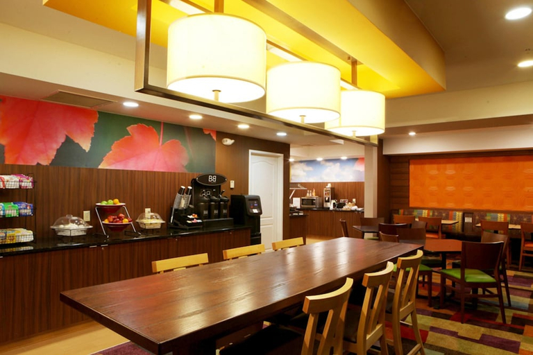 Food & Drinks 3, Fairfield Inn Suites By Marriott Cincinnati Eastgate, Clermont