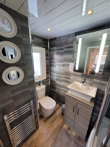 Bathroom 3, Sound of Durnamuck, Highland