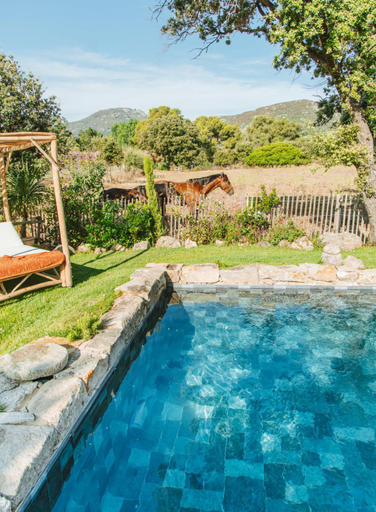 Others 2, villa CASE DI PIGNA avec piscine, Haute-Corse