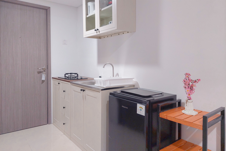 Others 2, Good and Comfortable 1BR at Tamansari Bintaro Mansion Apartment By Travelio, South Tangerang