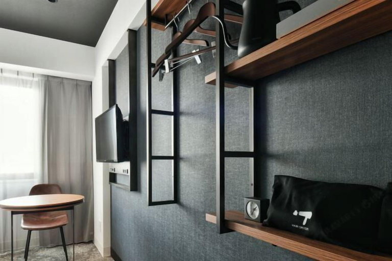Bedroom 28