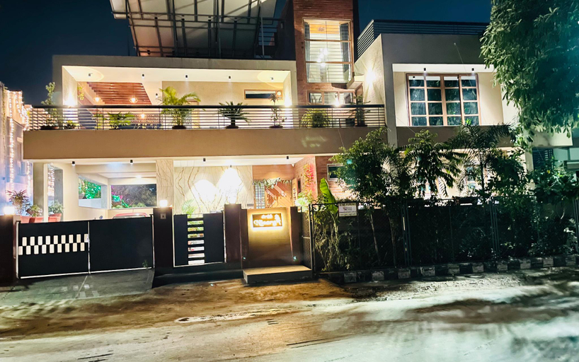 Exterior & Views, NISARG'S STAYS, Ahmadabad