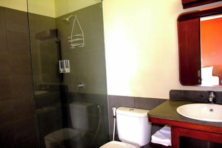 Bathroom 27