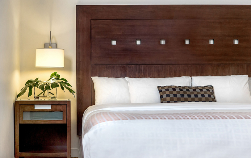 Bedroom 2, Metterra Hotel on Whyte, Division No. 11