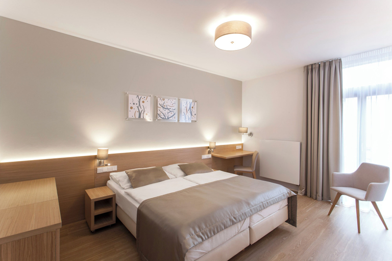 Bedroom 2, Hotel Carol, Praha 8
