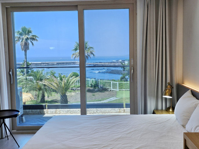 Bedroom 21